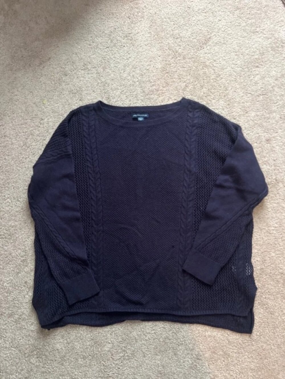American Eagle Women’s Cable Knit‎ Crewneck Navy Sweater